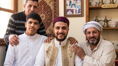 عودة إسلام بطل حكاية نرجس إلى أسرته بعد 43 عاما